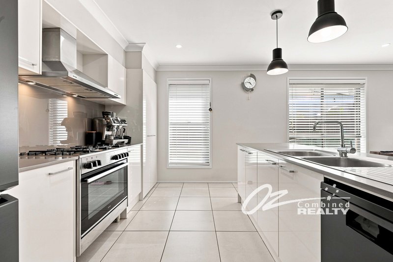 Photo - 24 Corella Crescent, Sanctuary Point NSW 2540 - Image 4