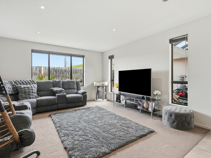 Photo - 24 Corlacus Drive, Kingston TAS 7050 - Image 9