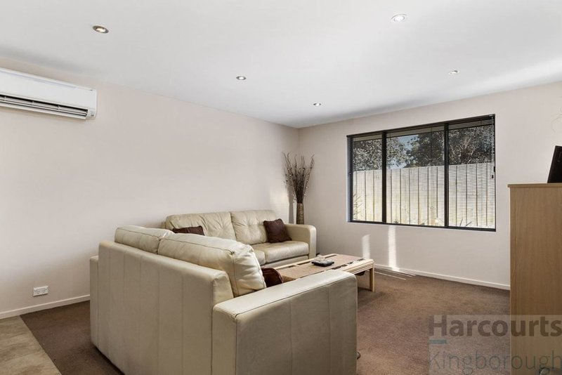 Photo - 24 Corlacus Drive, Kingston TAS 7050 - Image 3