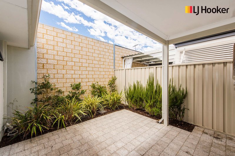 Photo - 24 Corsican Way, Canning Vale WA 6155 - Image 14