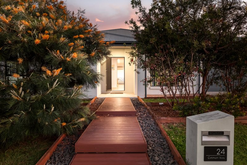 Photo - 24 Cotman Way, Pimpama QLD 4209 - Image 6
