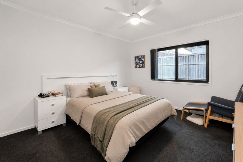 Photo - 24 Cotman Way, Pimpama QLD 4209 - Image 11