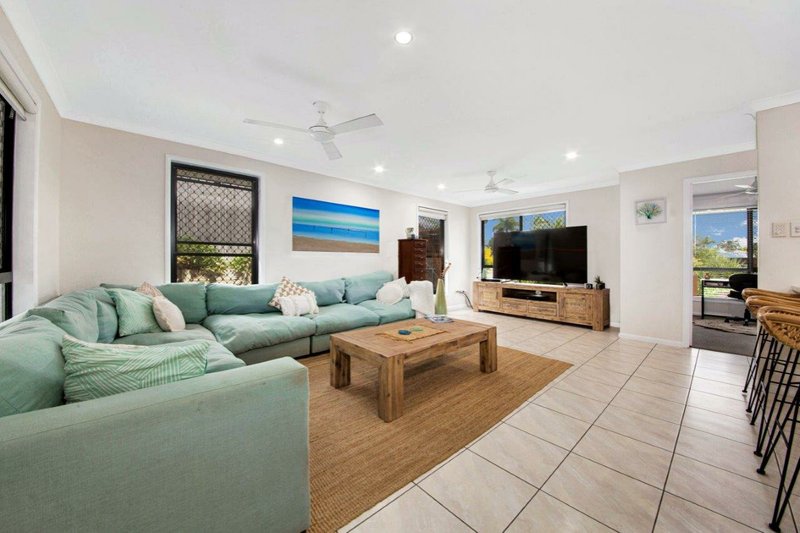 Photo - 24 Cremorne Drive, Tannum Sands QLD 4680 - Image 6