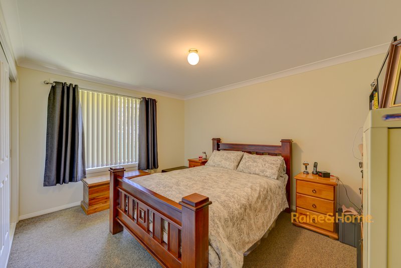 Photo - 24 Croydon Avenue, Tamworth NSW 2340 - Image 12