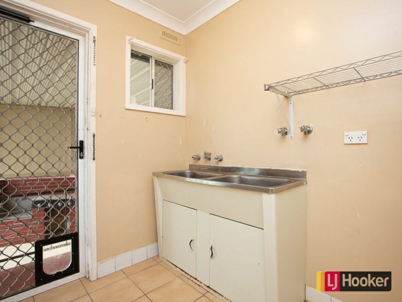 Photo - 24 Cypress Street, South Tamworth NSW 2340 - Image 10