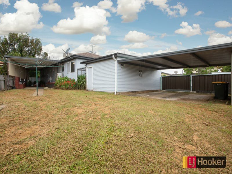 Photo - 24 Cypress Street, South Tamworth NSW 2340 - Image 13