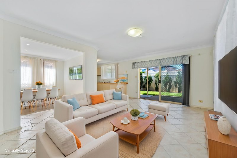 Photo - 24 Daintree Drive, Wattle Grove NSW 2173 - Image 2