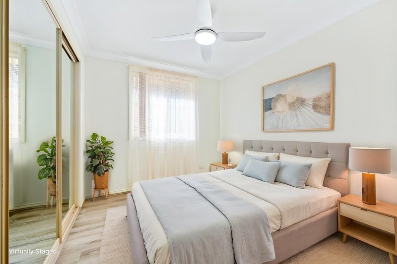 Photo - 24 Daintree Drive, Wattle Grove NSW 2173 - Image 5
