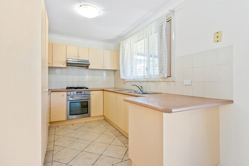 Photo - 24 Daintree Drive, Wattle Grove NSW 2173 - Image 10