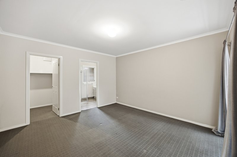 Photo - 2/4 Damar Ave , Boronia VIC 3155 - Image 4
