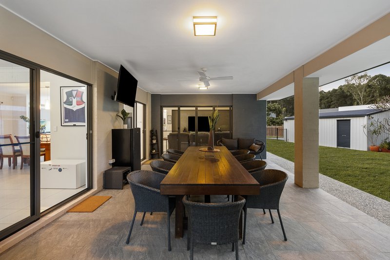 Photo - 24 Dana Street, Cashmere QLD 4500 - Image 3