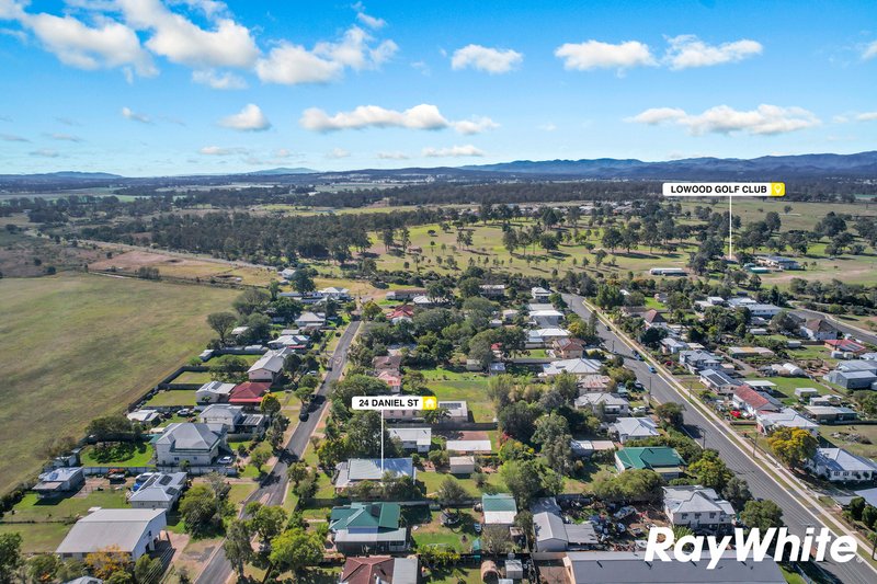 Photo - 24 Daniel Street, Lowood QLD 4311 - Image 24