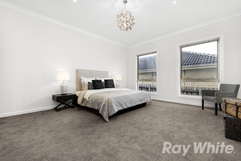 Photo - 24 Danien Street, Glen Waverley VIC 3150 - Image 6