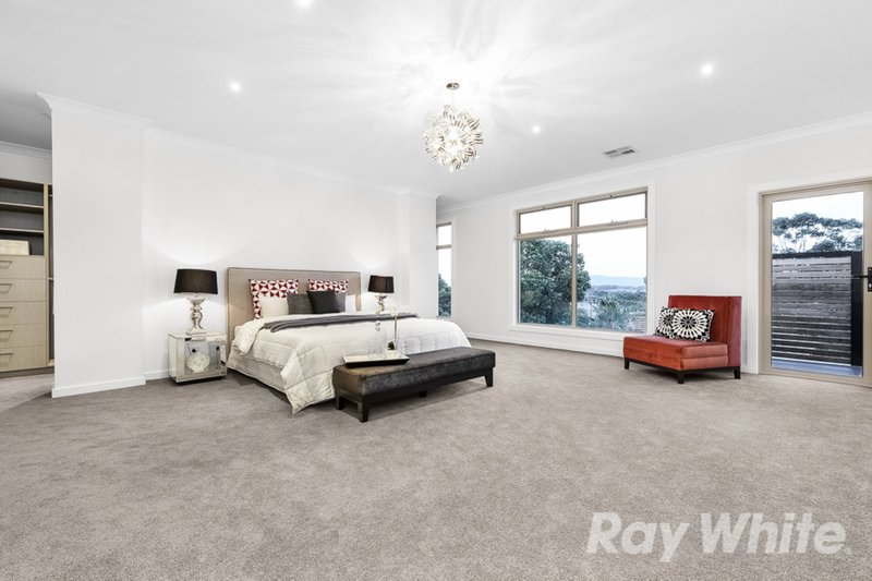 Photo - 24 Danien Street, Glen Waverley VIC 3150 - Image 7