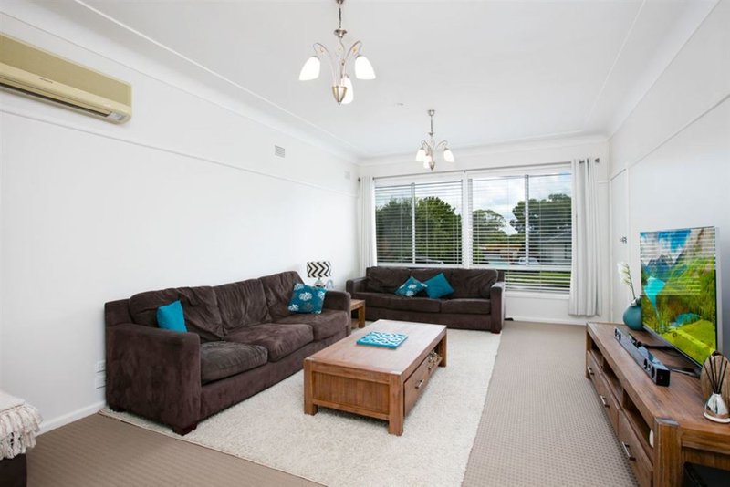 Photo - 24 Danny Road, Lalor Park NSW 2147 - Image 4