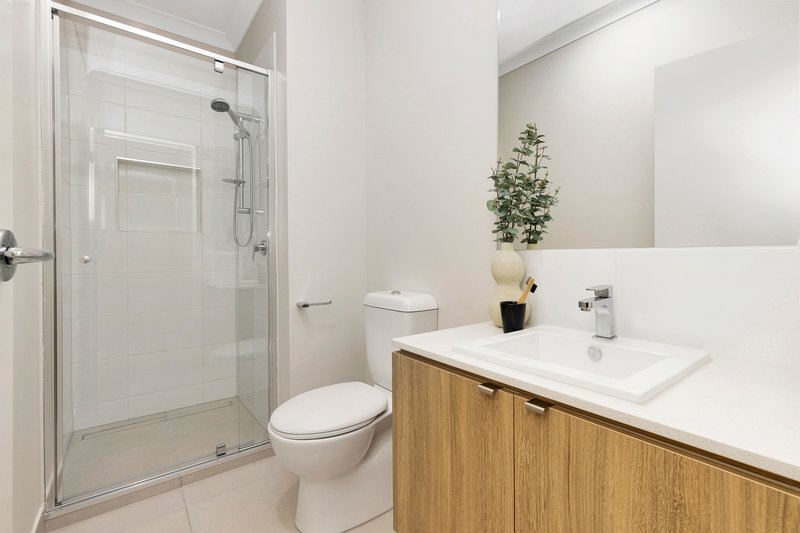 Photo - 24 Danube Road, Truganina VIC 3029 - Image 12