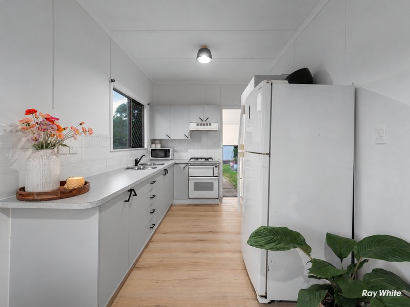 Photo - 24 Davidson Street, Basin Pocket QLD 4305 - Image 4