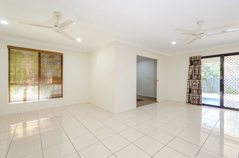 Photo - 24 Dean Street, Glen Eden QLD 4680 - Image 8