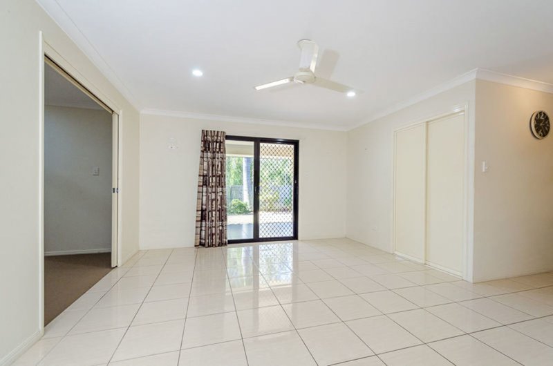 Photo - 24 Dean Street, Glen Eden QLD 4680 - Image 10