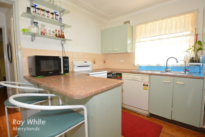 Photo - 24 Dell Street, Woodpark NSW 2164 - Image 3