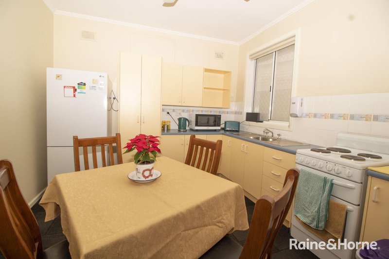 Photo - 24 Derwent Close, Port Augusta SA 5700 - Image 6