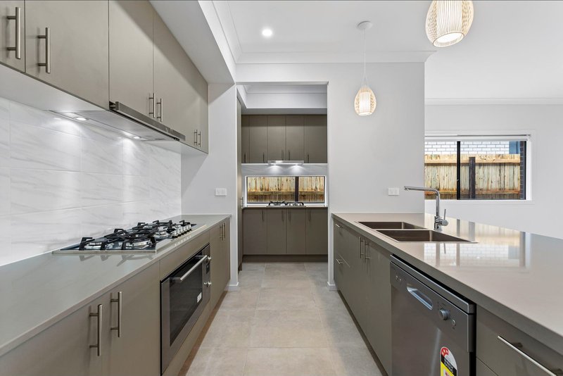Photo - 24 Desert Road, Greenbank QLD 4124 - Image 2