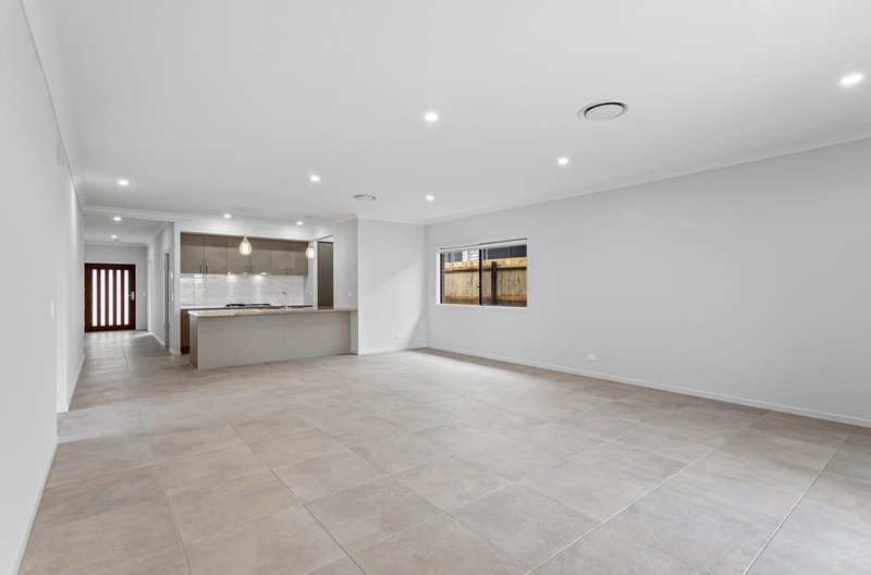 Photo - 24 Desert Road, Greenbank QLD 4124 - Image 5