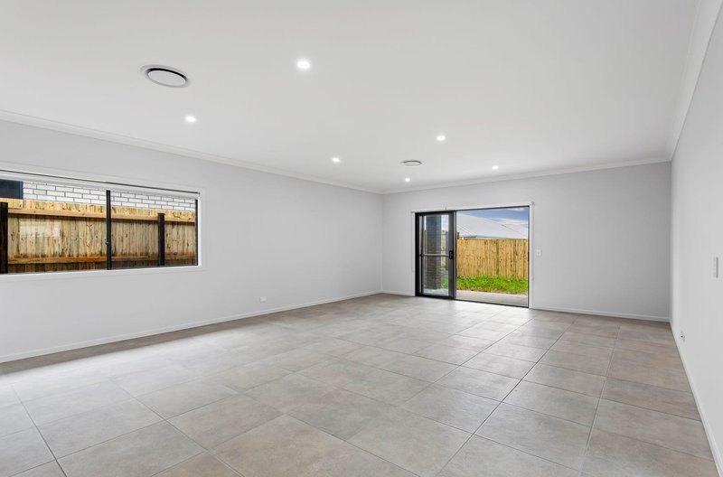 Photo - 24 Desert Road, Greenbank QLD 4124 - Image 6