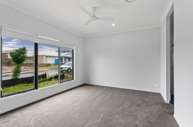 Photo - 24 Desert Road, Greenbank QLD 4124 - Image 7