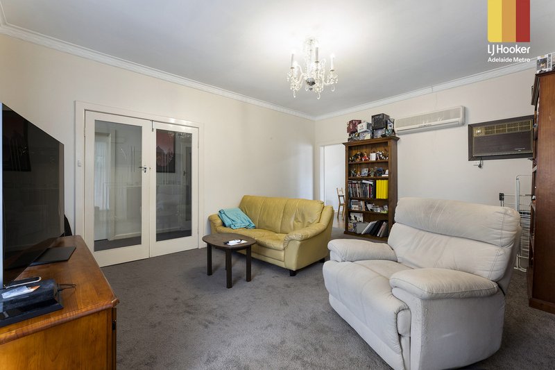 Photo - 24 Devereux Road, Hazelwood Park SA 5066 - Image 4