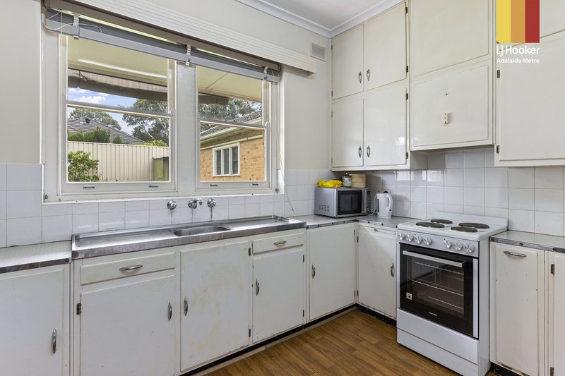 Photo - 24 Devereux Road, Hazelwood Park SA 5066 - Image 8