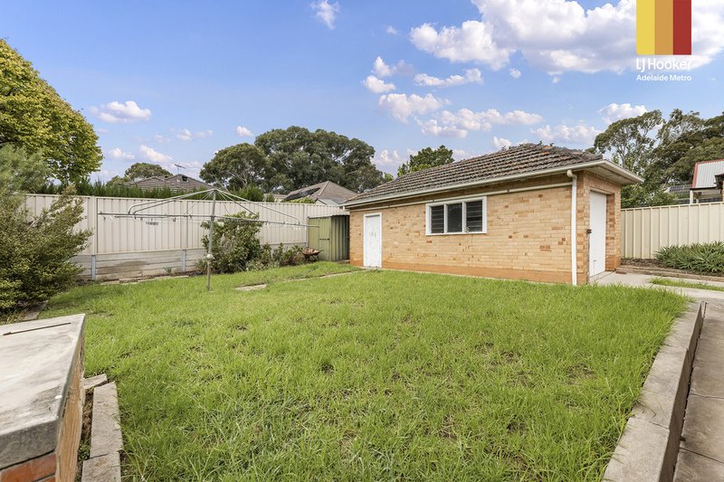 Photo - 24 Devereux Road, Hazelwood Park SA 5066 - Image 16