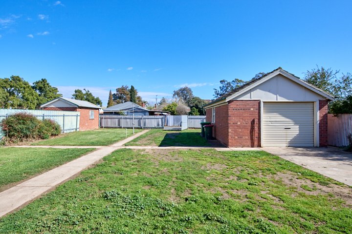 Photo - 24 Docker Street, Wagga Wagga NSW 2650 - Image 11