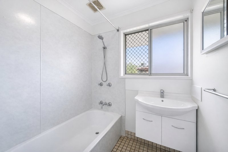 Photo - 24 Donowain Drive, Deception Bay QLD 4508 - Image 8
