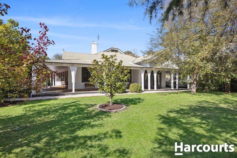 24 Dooen Road, Horsham VIC 3400