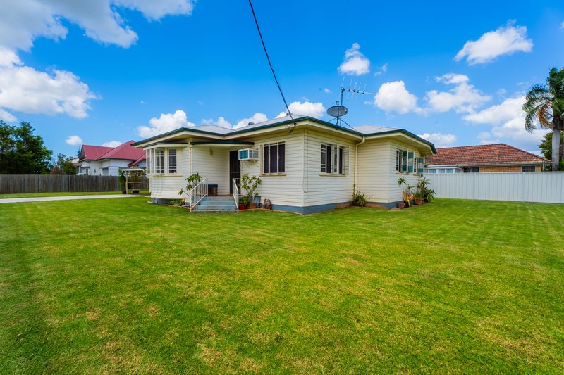 Photo - 24 Doon Villa Avenue, Maryborough QLD 4650 - Image 2