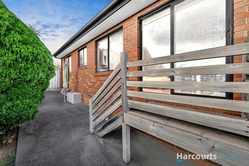 Photo - 2/4 Doonbrae Avenue, Noble Park North VIC 3174 - Image 7