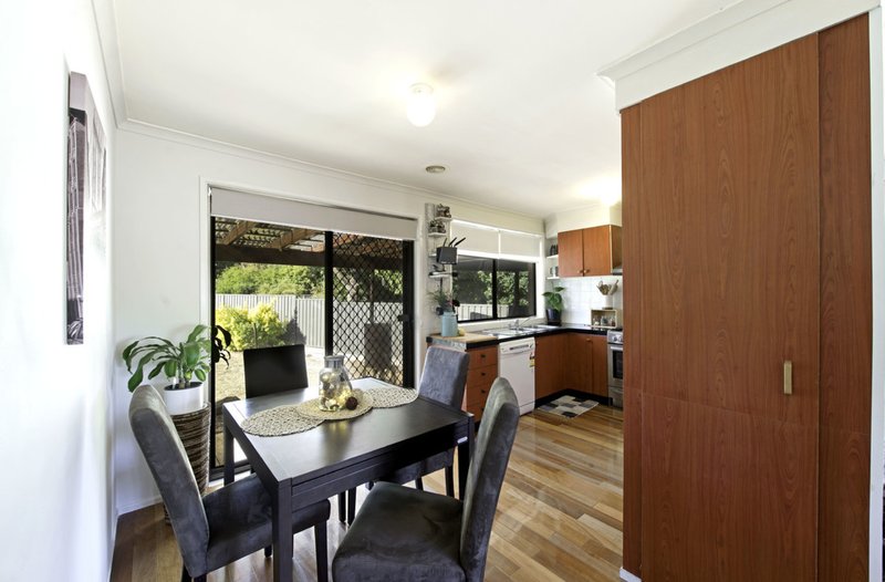 Photo - 24 Dumas Street, Mckellar ACT 2617 - Image 7