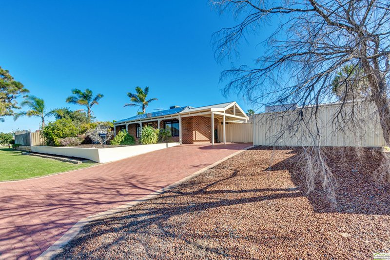 Photo - 24 Duncombe Grove, Quinns Rocks WA 6030 - Image 2