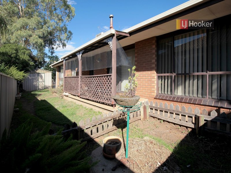 24 Dunn Avenue, Forest Hill NSW 2651