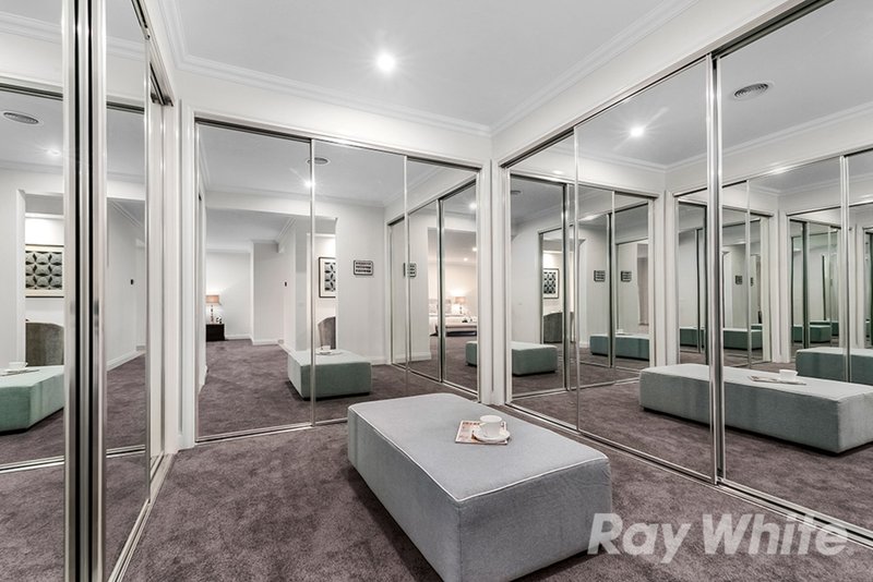 Photo - 24 Durward Avenue, Glen Waverley VIC 3150 - Image 8