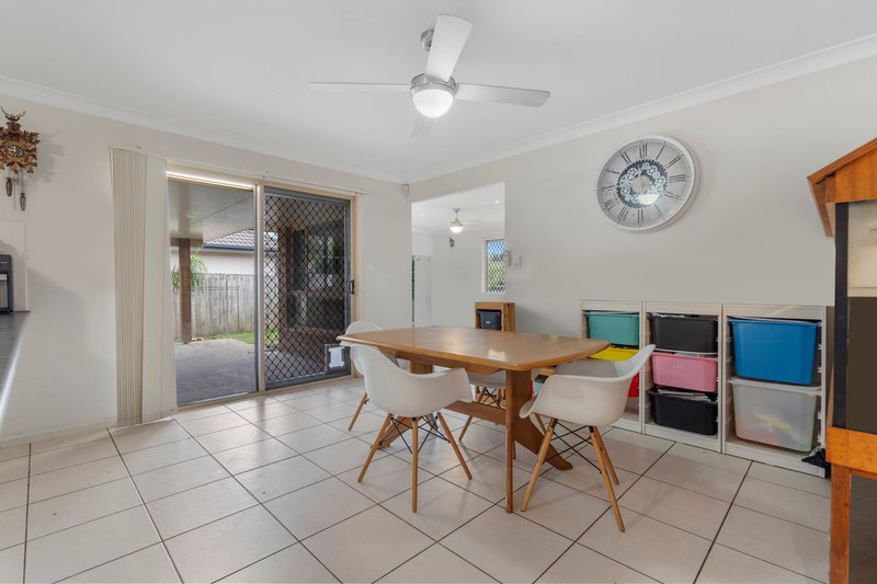 Photo - 24 Easy Street, Loganholme QLD 4129 - Image 4
