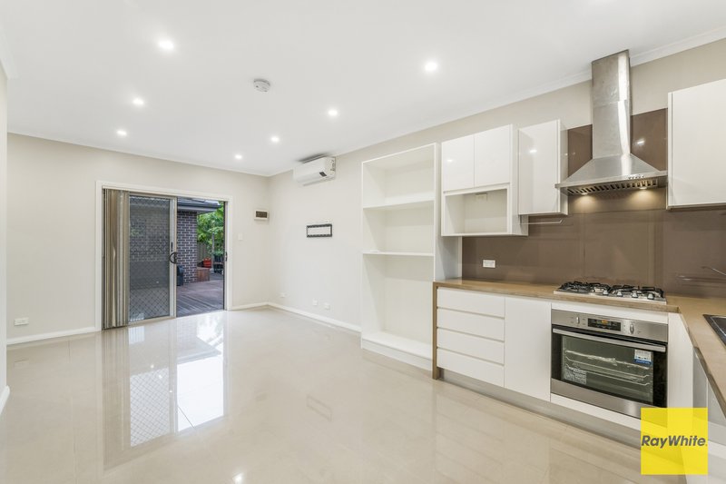 Photo - 24 Edensor Road, Cabramatta West NSW 2166 - Image 5