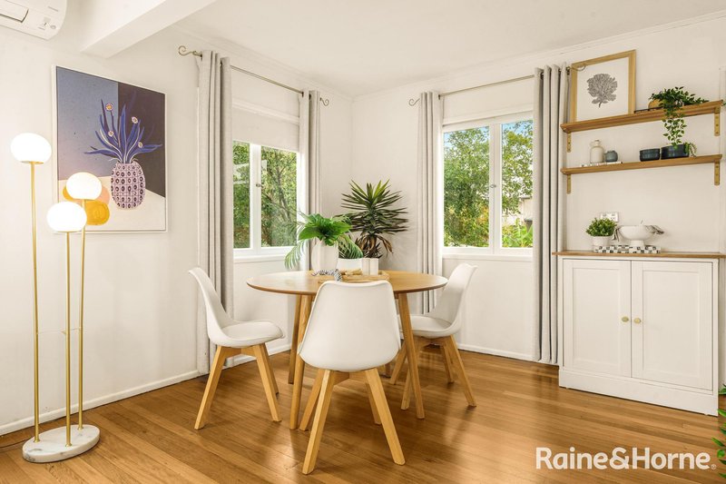 Photo - 24 Edenvale Street, Oxley QLD 4075 - Image 2