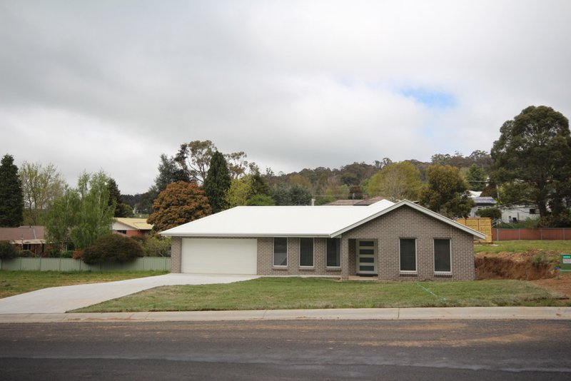 24 Edith Road, Oberon NSW 2787