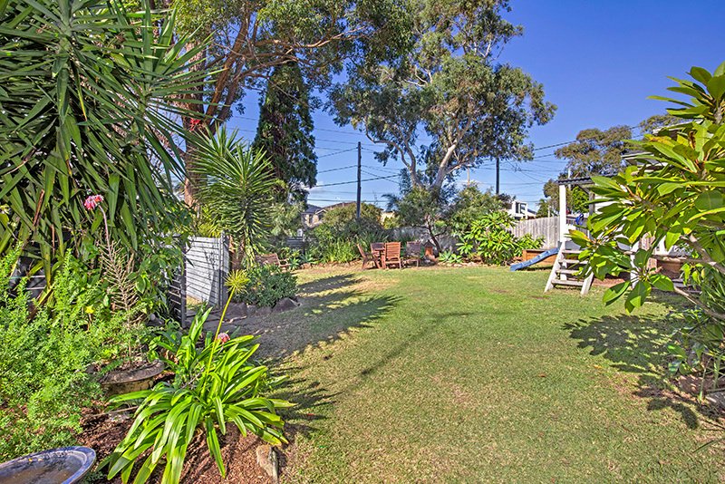 Photo - 24 Edward Street, Narraweena NSW 2099 - Image 4