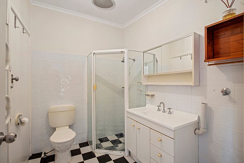 Photo - 24 Edward Street, Narraweena NSW 2099 - Image 7