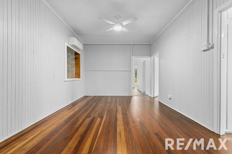 Photo - 24 Edward Street, Urangan QLD 4655 - Image 11