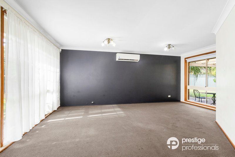 Photo - 24 Elata Court, Wattle Grove NSW 2173 - Image 2