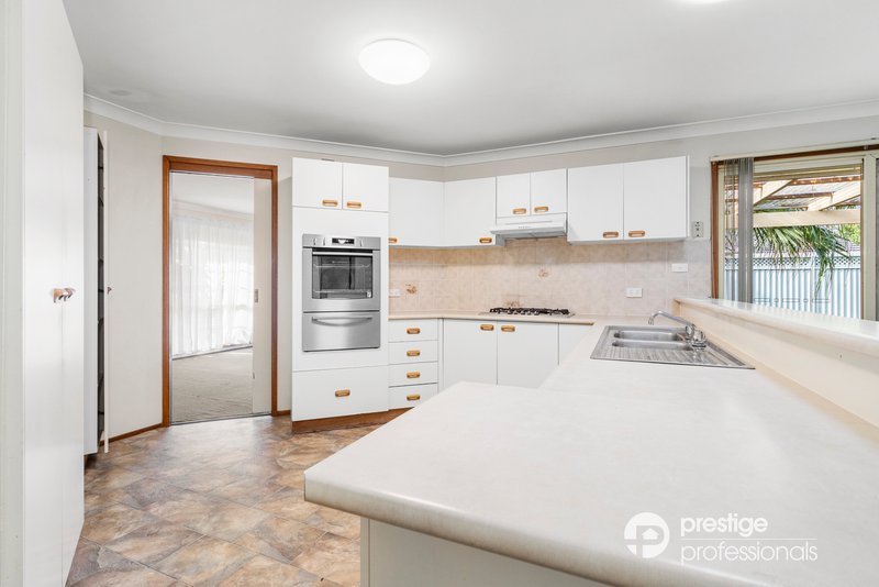 Photo - 24 Elata Court, Wattle Grove NSW 2173 - Image 4